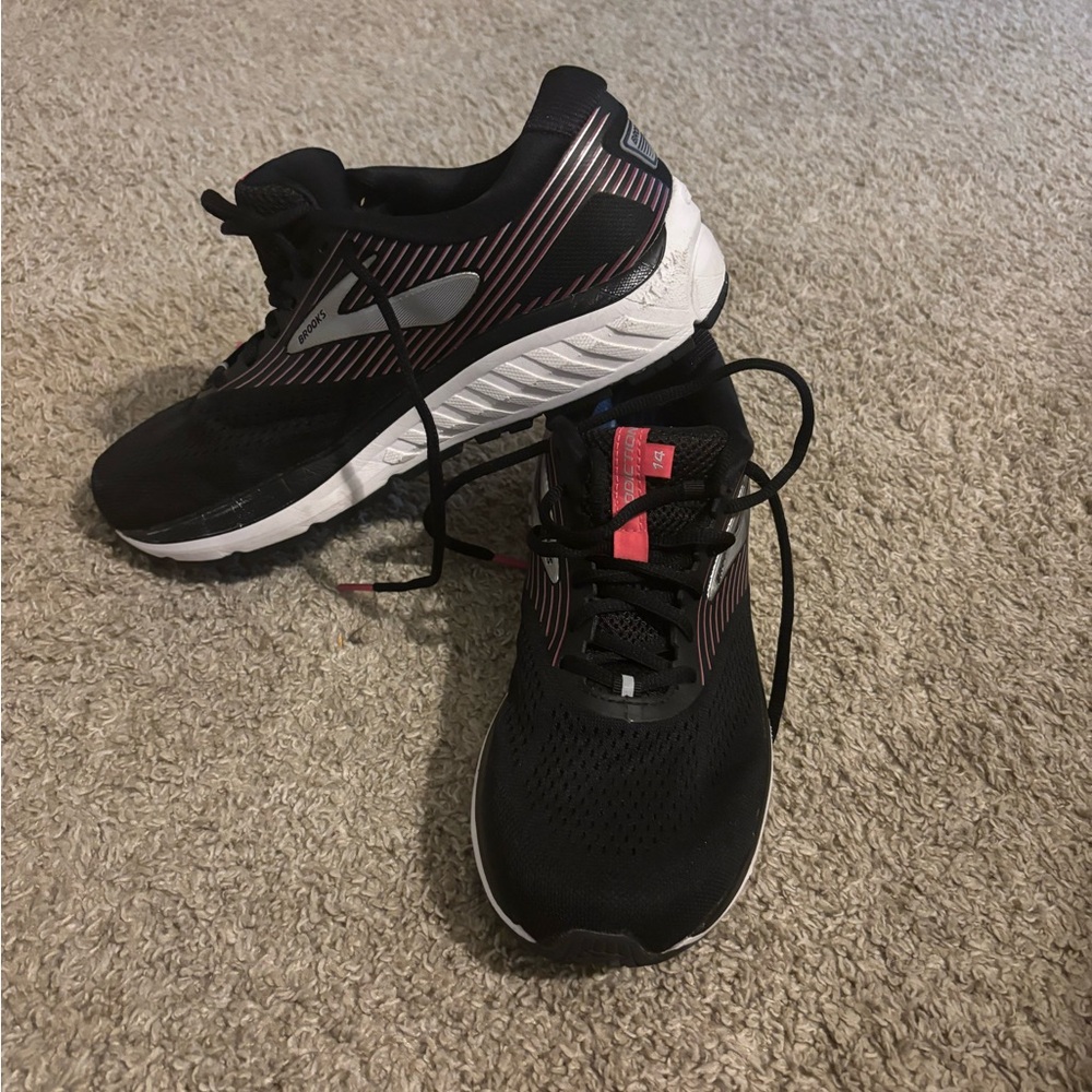 Brooks Women’s Black Running Shoes